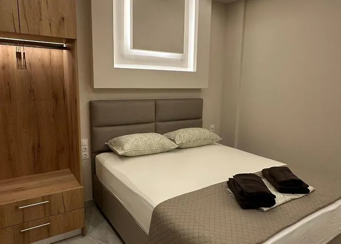 Lush Studio Apartment